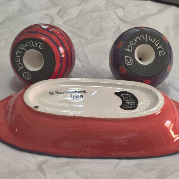 Salt & Pepper Shaker in a Unique Ball Form, Barryware USA Tucson AZ. - Picture 3 of 7